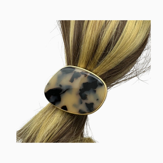 Lucia - Shell Elegance Hair Tie: A Timeless Blend of Style and Function